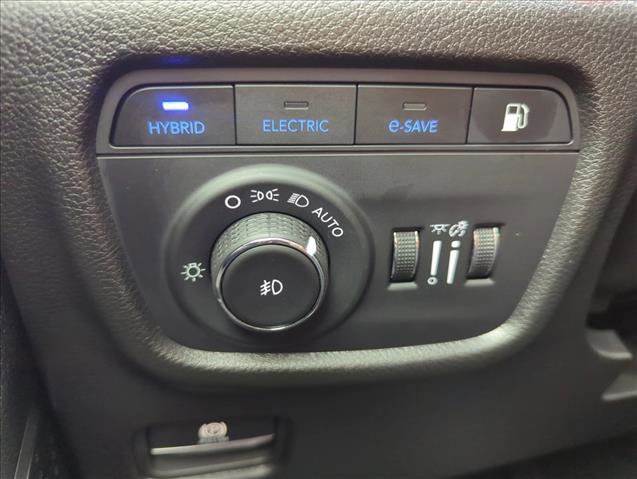 Used 2025 Jeep Grand Cherokee Limited 4xe image 30