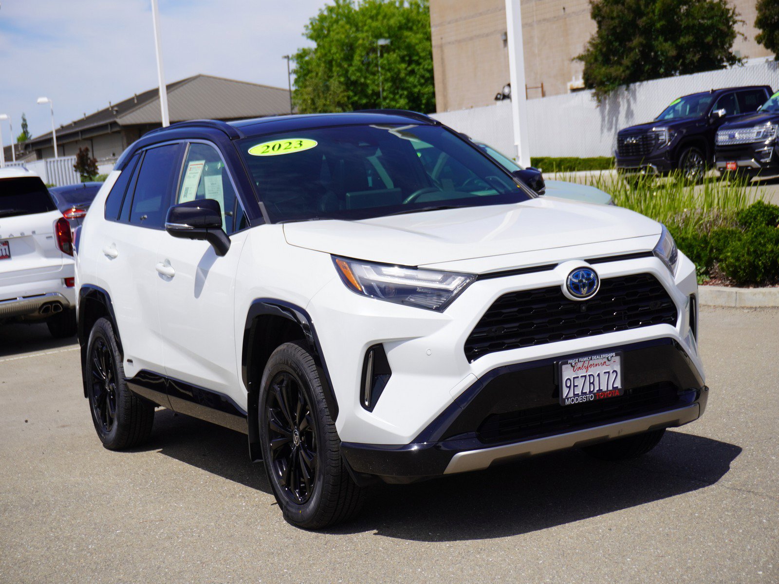 Used 2023 Toyota RAV4 XSE AWD/4WD image 1