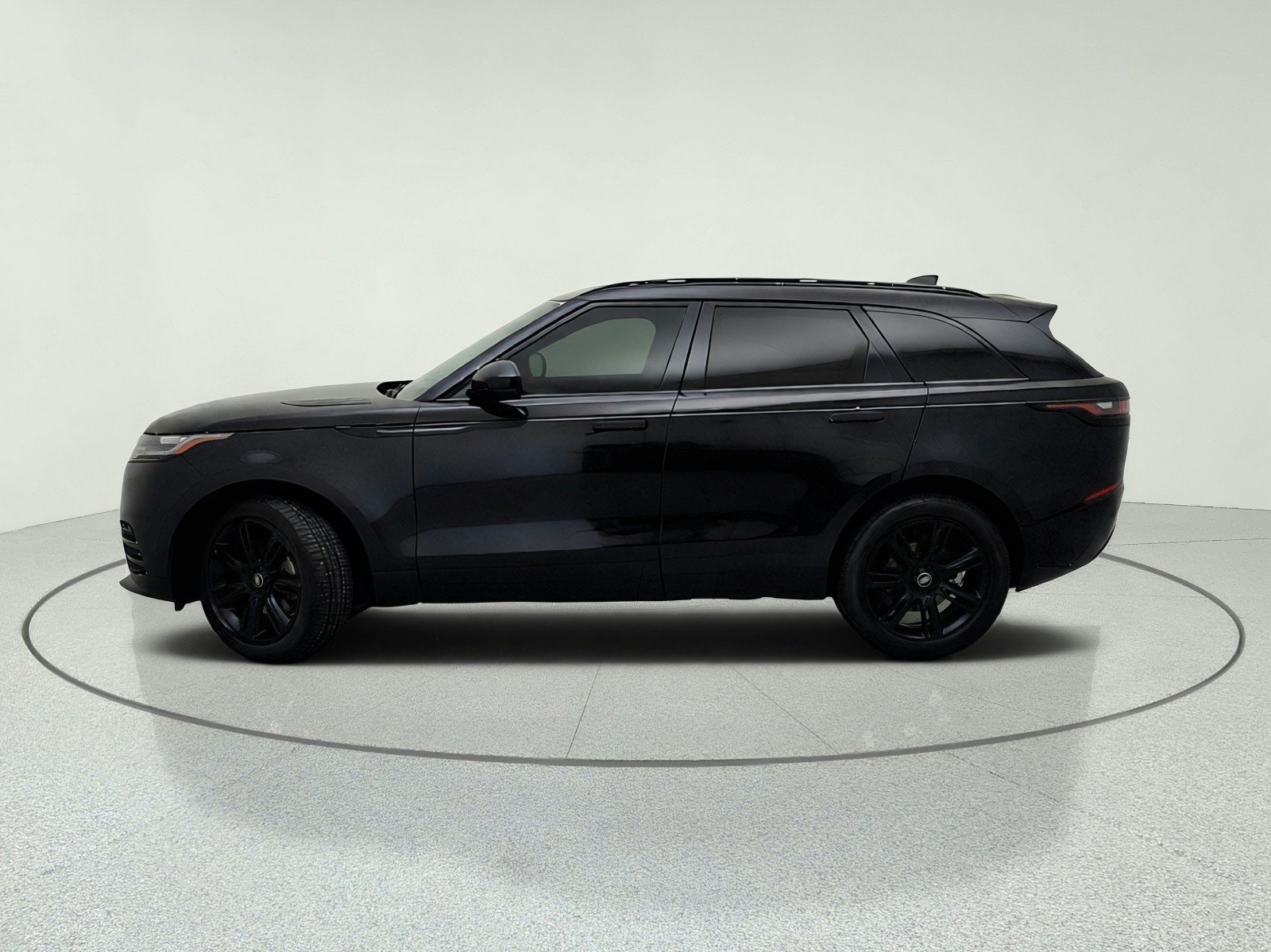 Used 2022 Land Rover Range Rover Velar R-Dynamic S AWD/4WD image 14