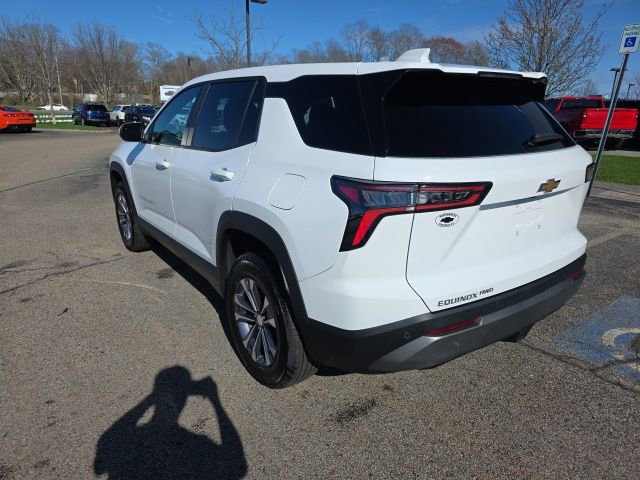 Used 2026 Chevrolet Equinox LT w/ LPO, Floor Liner Package AWD/4WD image 2