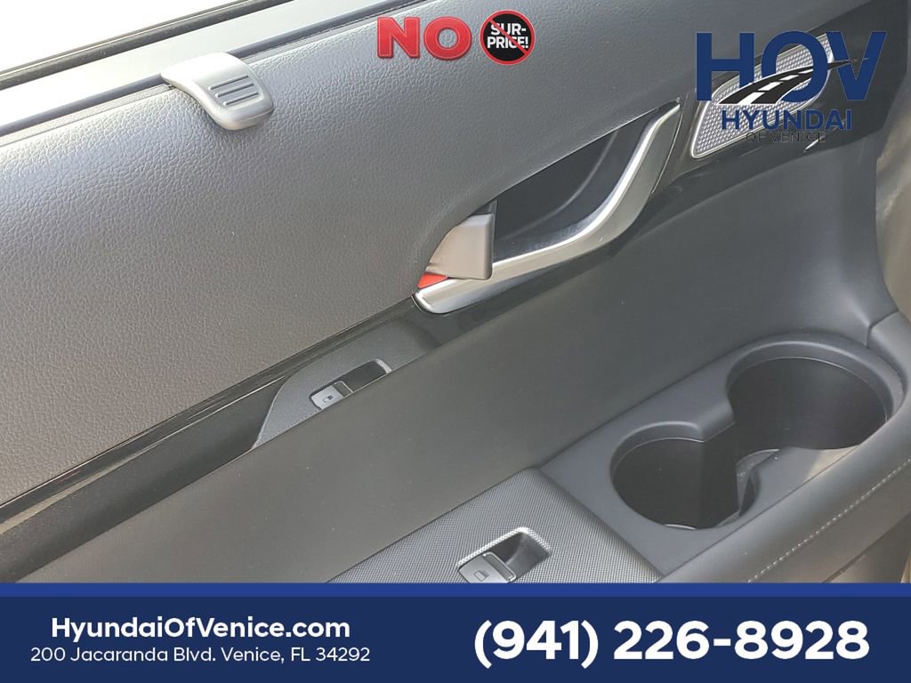 Used 2022 Hyundai Palisade Limited w/ Cargo Package AWD/4WD image 18