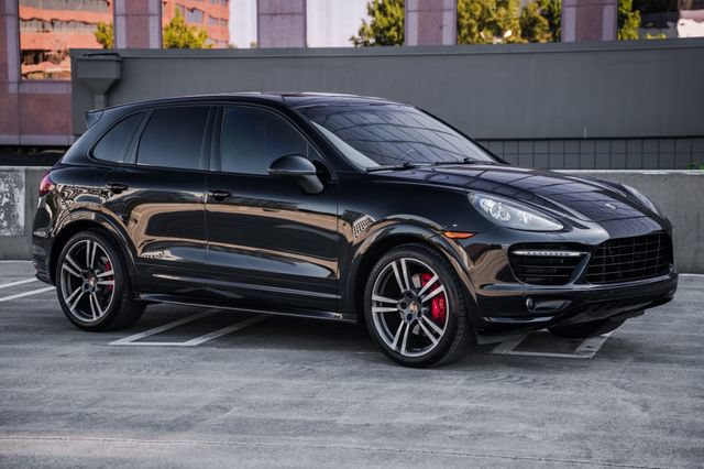 Used 2014 Porsche Cayenne GTS AWD/4WD image 53
