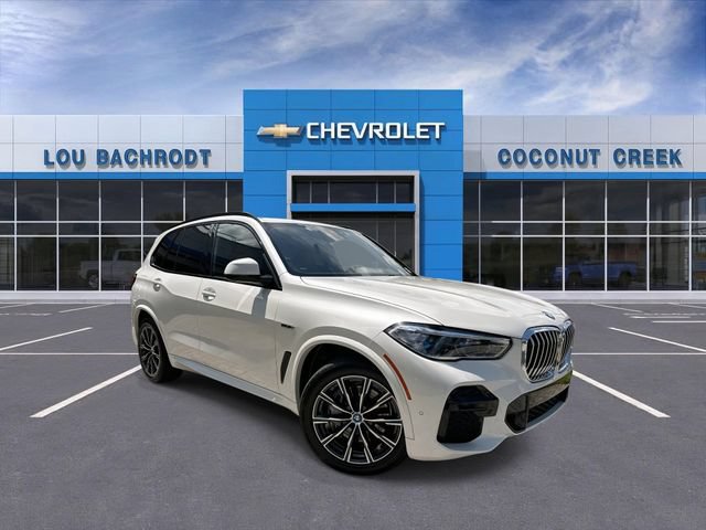 Used 2022 BMW X5 xDrive45e w/ M Sport Package AWD/4WD image 1