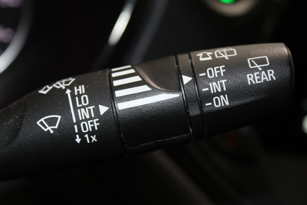 Used 2023 Chevrolet Blazer RS w/ Enhanced Convenience Package FWD image 28