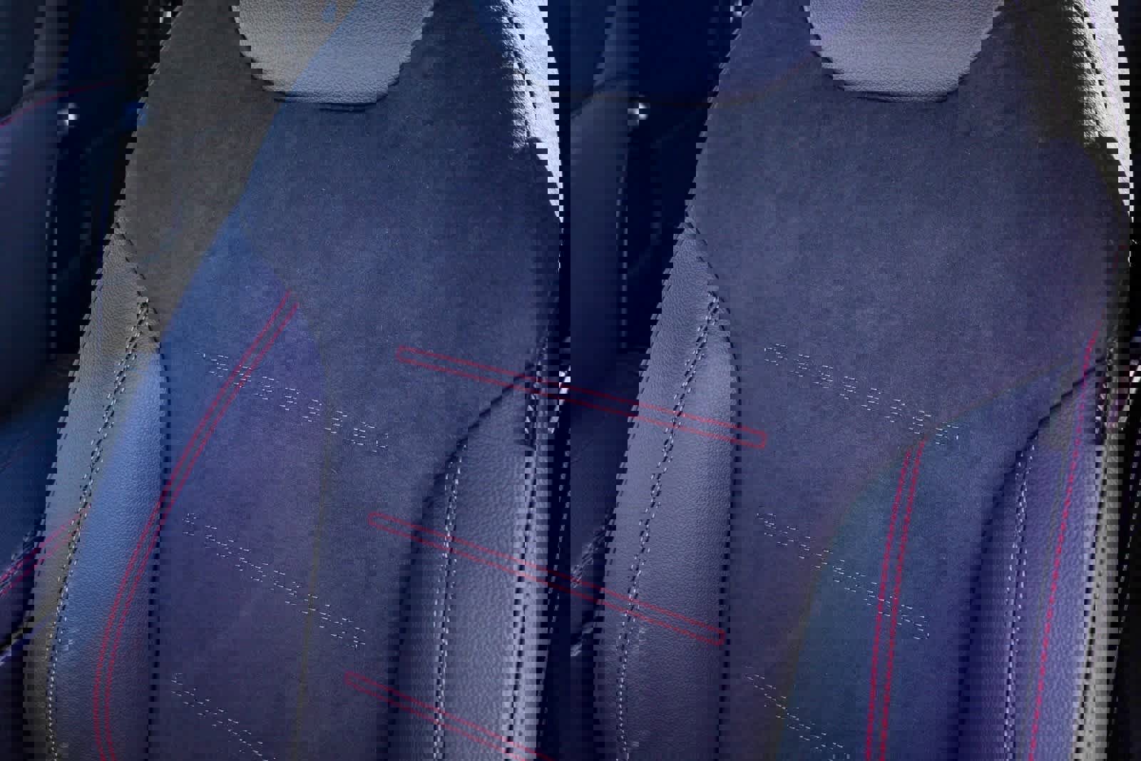 Used 2024 Mercedes-Benz EQB 300 4MATIC image 29