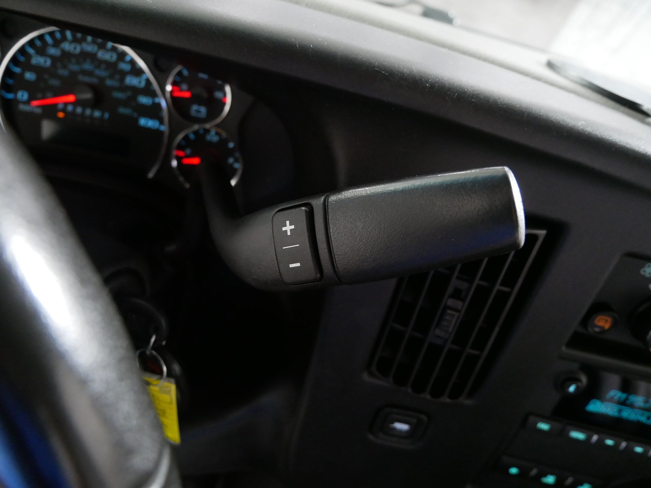 Used 2021 Chevrolet Express 2500 w/ Safety Package RWD image 24