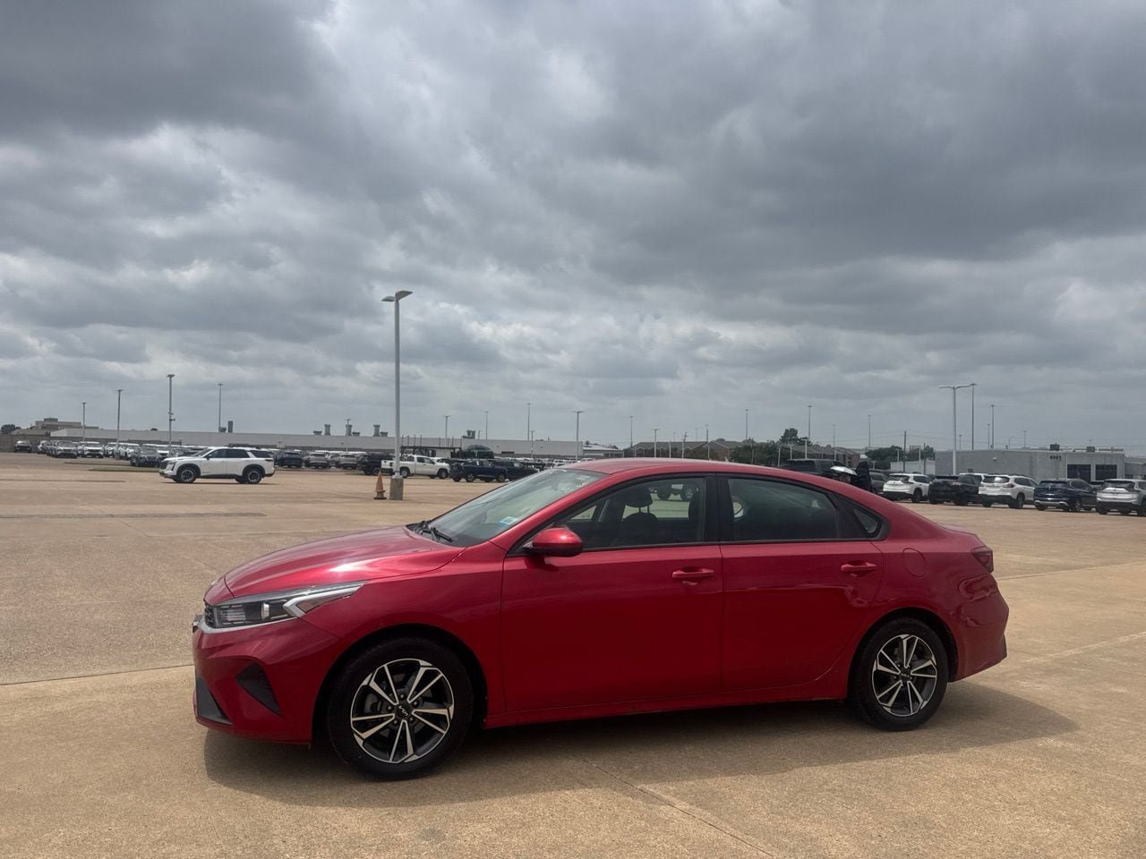 Used 2023 Kia Forte LXS FWD image 9