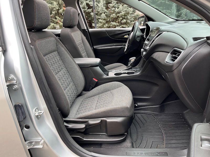 Used 2022 Chevrolet Equinox LT image 36
