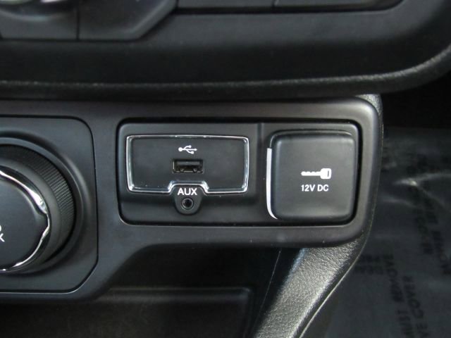 Used 2019 Jeep Renegade Limited image 48