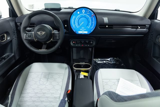 Certified 2026 MINI Cooper 2-Door Hardtop FWD image 19