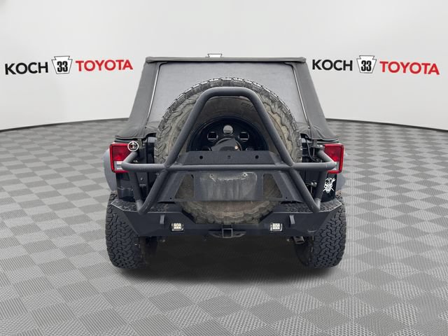 Used 2017 Jeep Wrangler Unlimited Rubicon AWD/4WD image 7