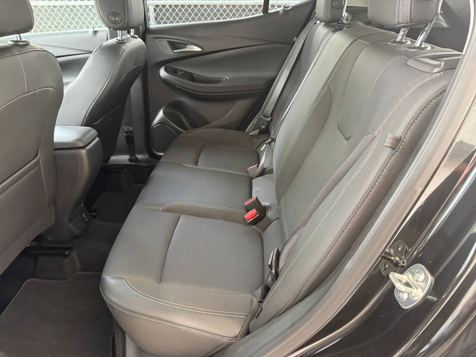 Used 2025 Buick Encore GX Preferred AWD/4WD image 24