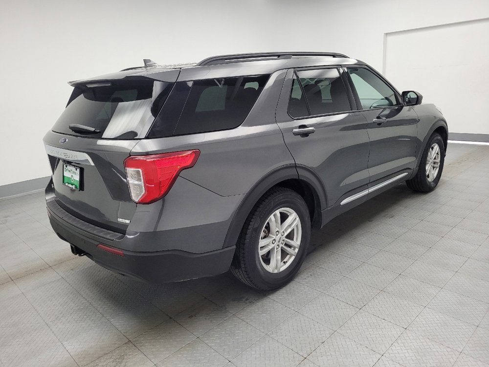 Used 2020 Ford Explorer XLT w/ Class III Trailer Tow Package image 9