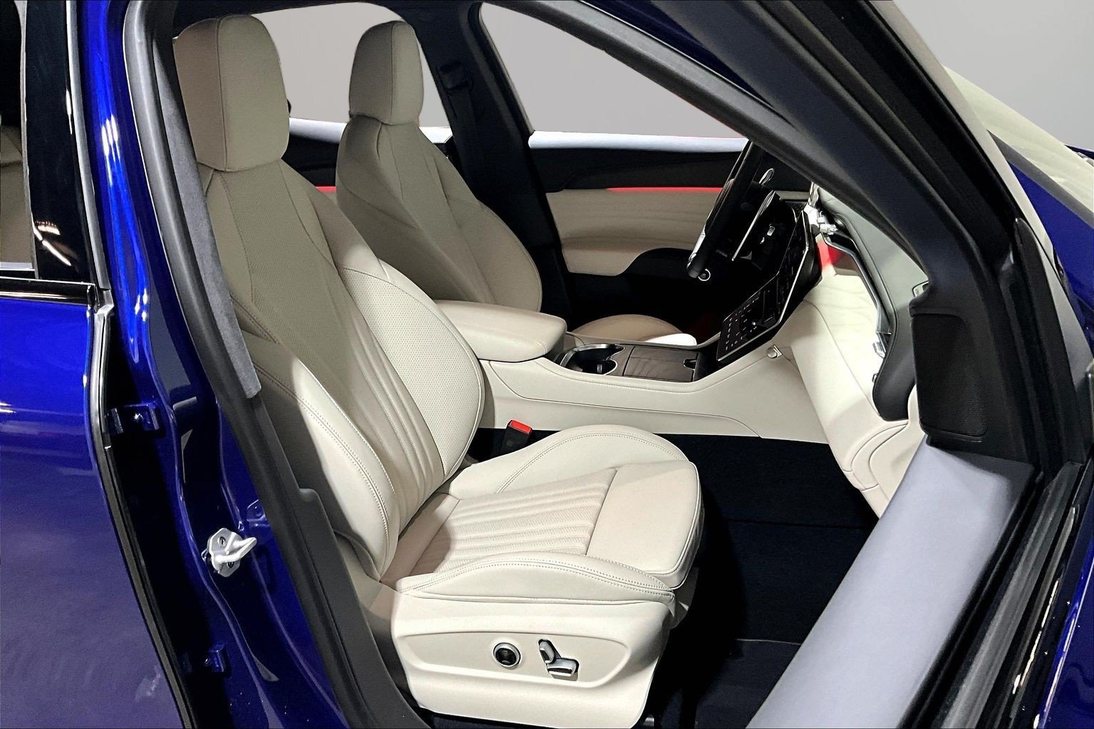New 2026 Maserati Grecale Modena AWD/4WD image 11