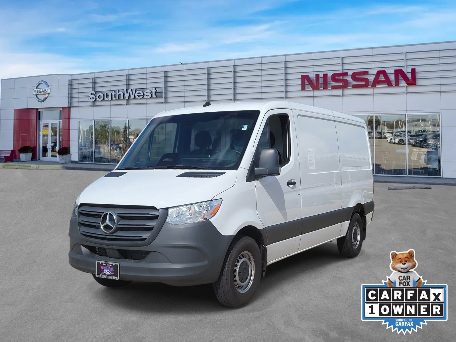 Used 2025 Mercedes-Benz Sprinter 2500 image 1