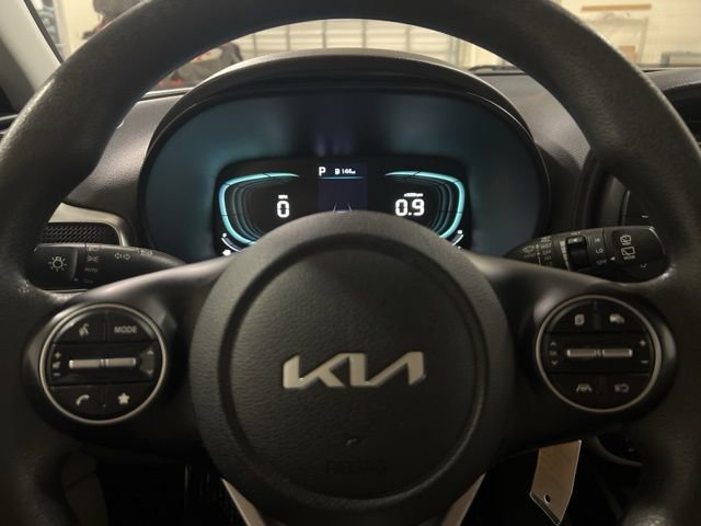 Used 2023 Kia Soul LX w/ LX Technology Package image 21