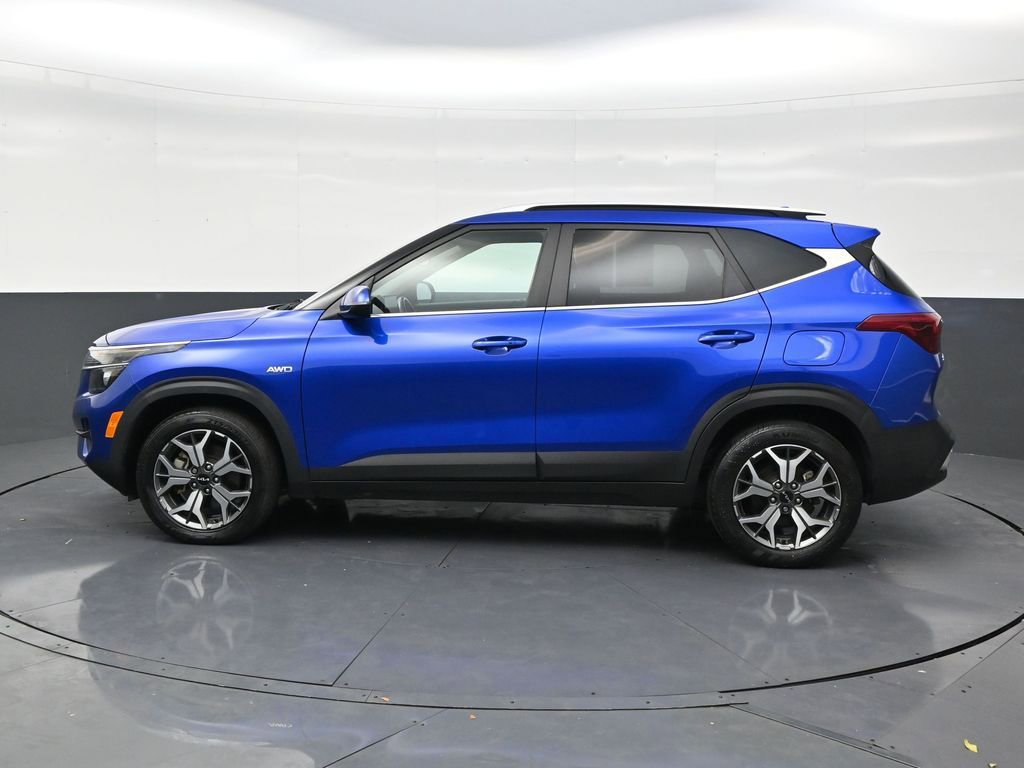 Used 2023 Kia Seltos EX AWD/4WD image 2