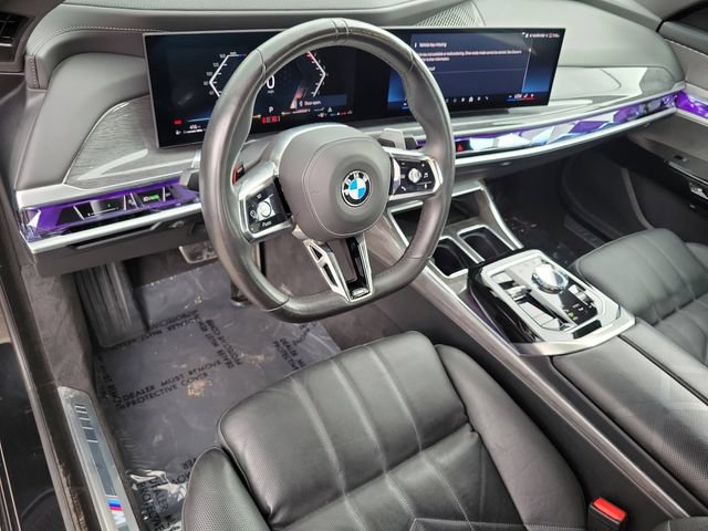 Used 2025 BMW 740i RWD image 22