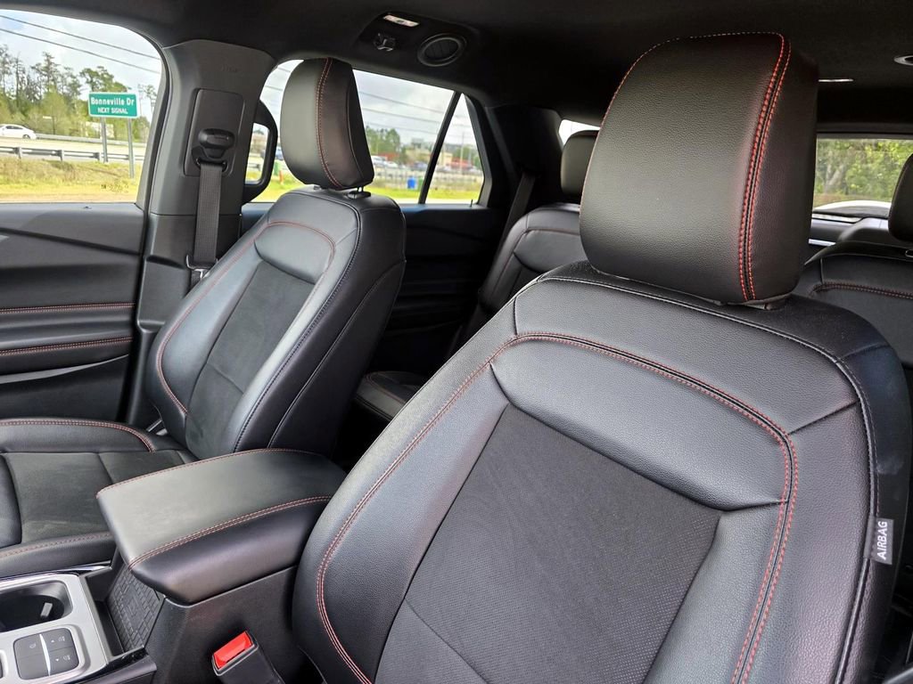 Used 2023 Ford Explorer ST-Line w/ Class IV Trailer Tow Package image 23