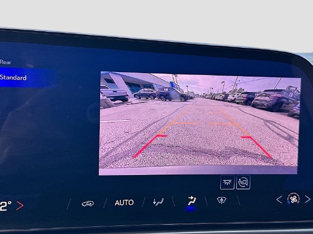 Used 2025 Chevrolet Equinox EV LT FWD image 17