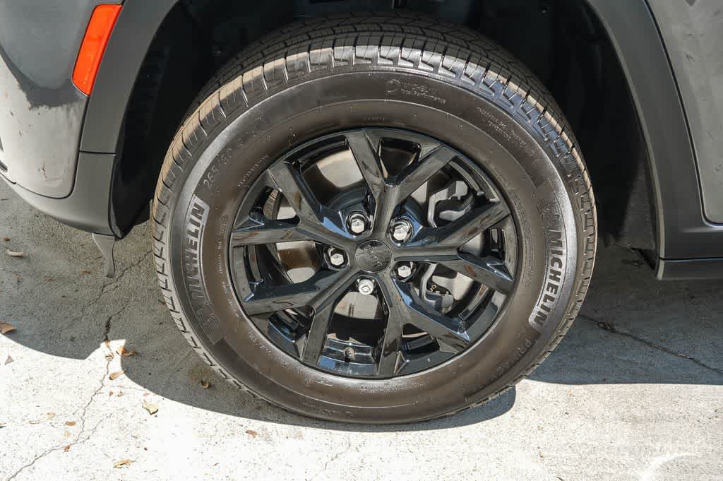 Used 2026 Jeep Grand Cherokee L 4WD image 10