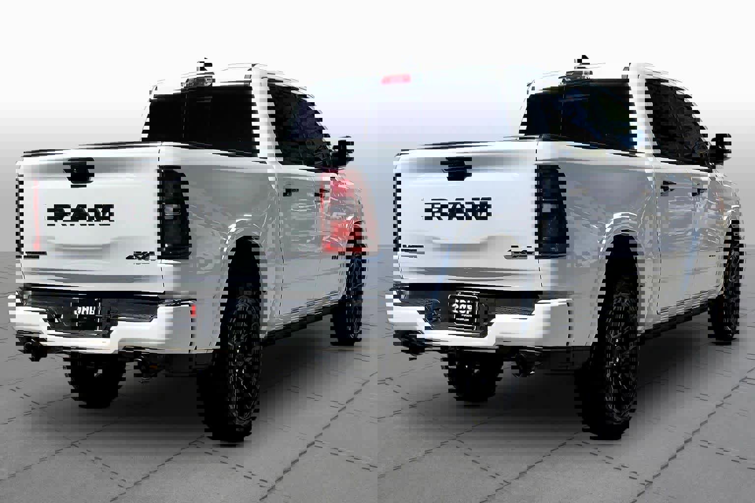 Used 2025 RAM 1500 Laramie w/ Night Edition image 13