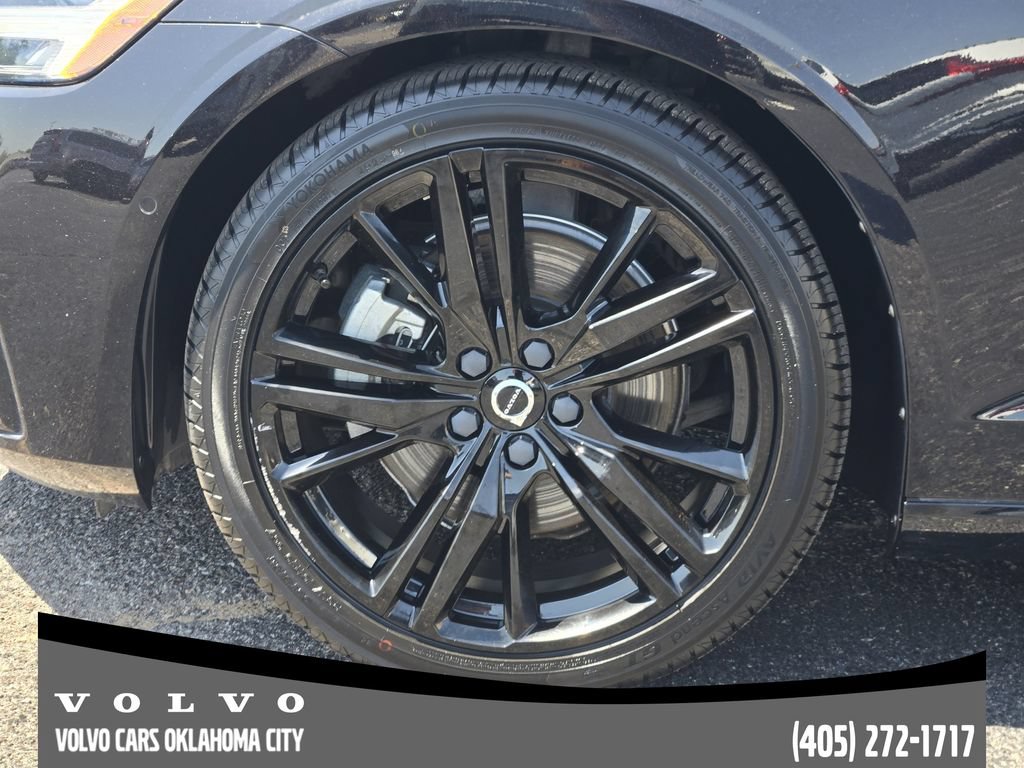 Certified 2024 Volvo S60 B5 Plus FWD image 9