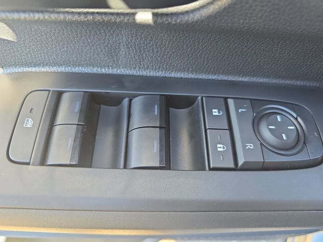 Used 2025 Toyota Tacoma SR5 image 25