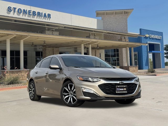 Used 2025 Chevrolet Malibu RS FWD image 2