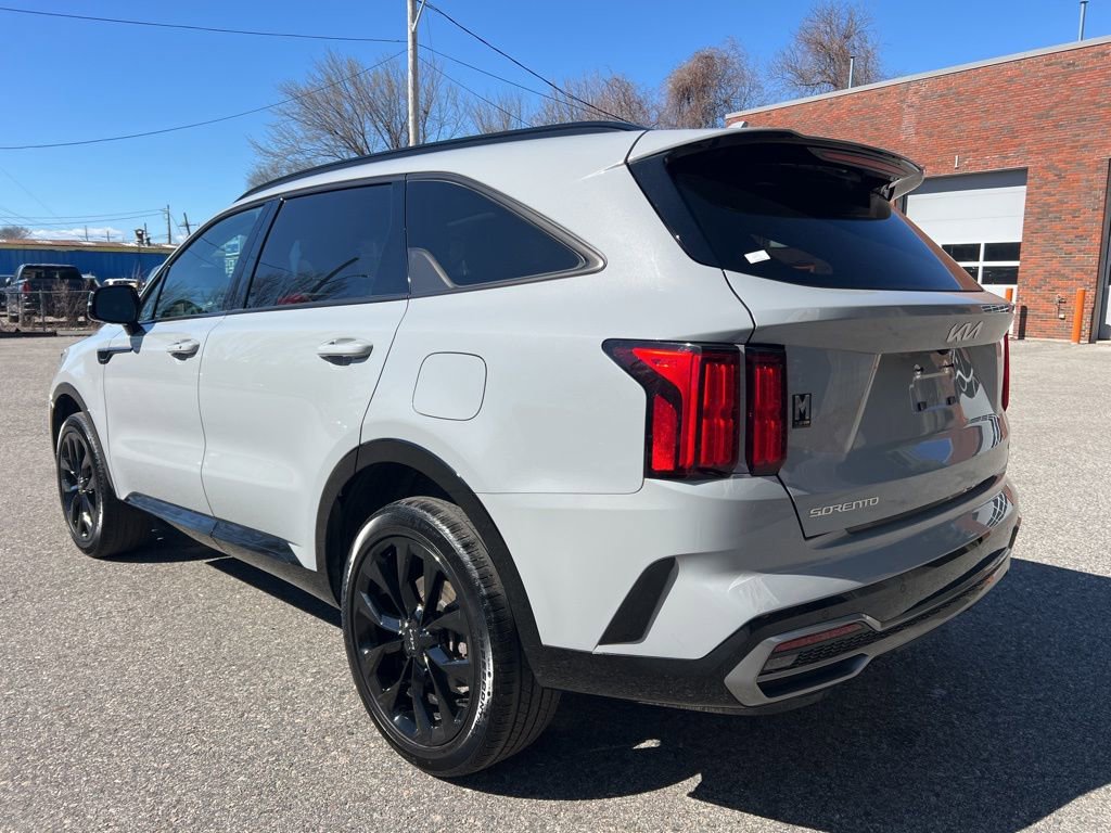 Certified 2023 Kia Sorento SX image 3