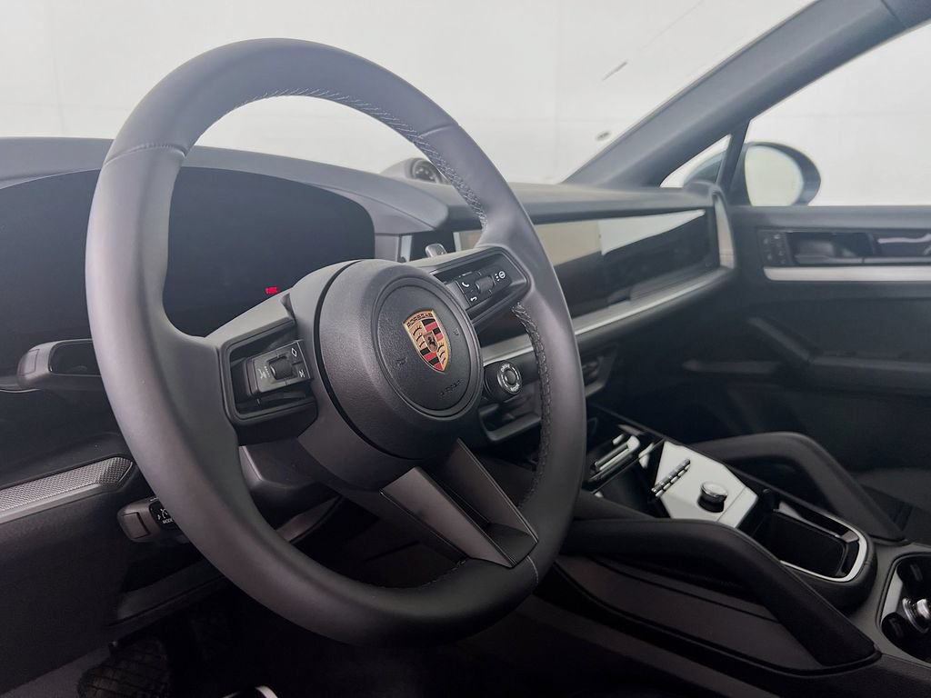 New 2026 Porsche Cayenne E-Hybrid Coupe AWD/4WD image 4