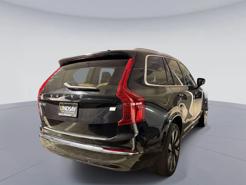 Used 2023 Volvo XC90 T8 Ultimate w/ Protection Package AWD/4WD image 4