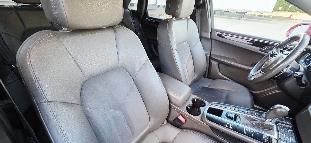 Used 2016 Porsche Macan S image 23