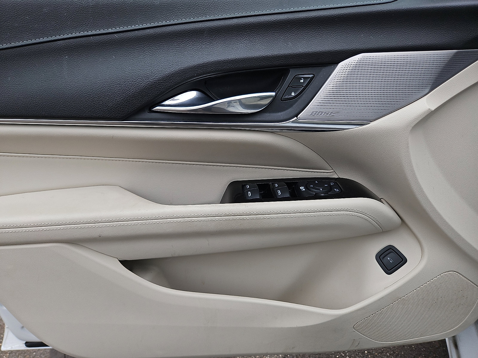 Certified 2022 Cadillac CT4 Luxury w/ Sun And Sound Package image 12