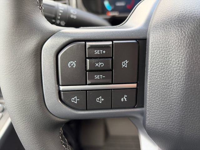 New 2027 Ford F350 Lariat w/ Black Appearance Package AWD/4WD image 13