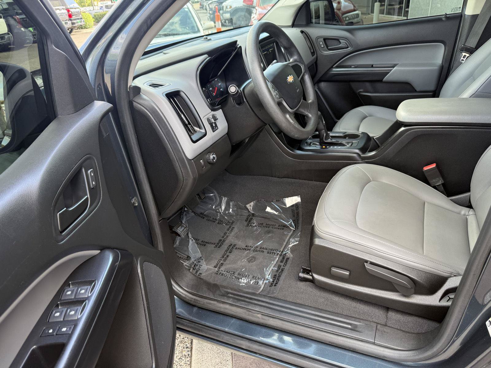 Used 2019 Chevrolet Colorado W/T w/ WT Convenience Package RWD image 10
