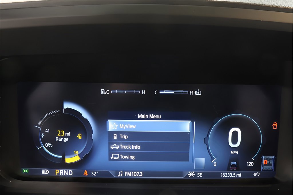 Used 2024 Ford F150 Lightning Platinum image 11