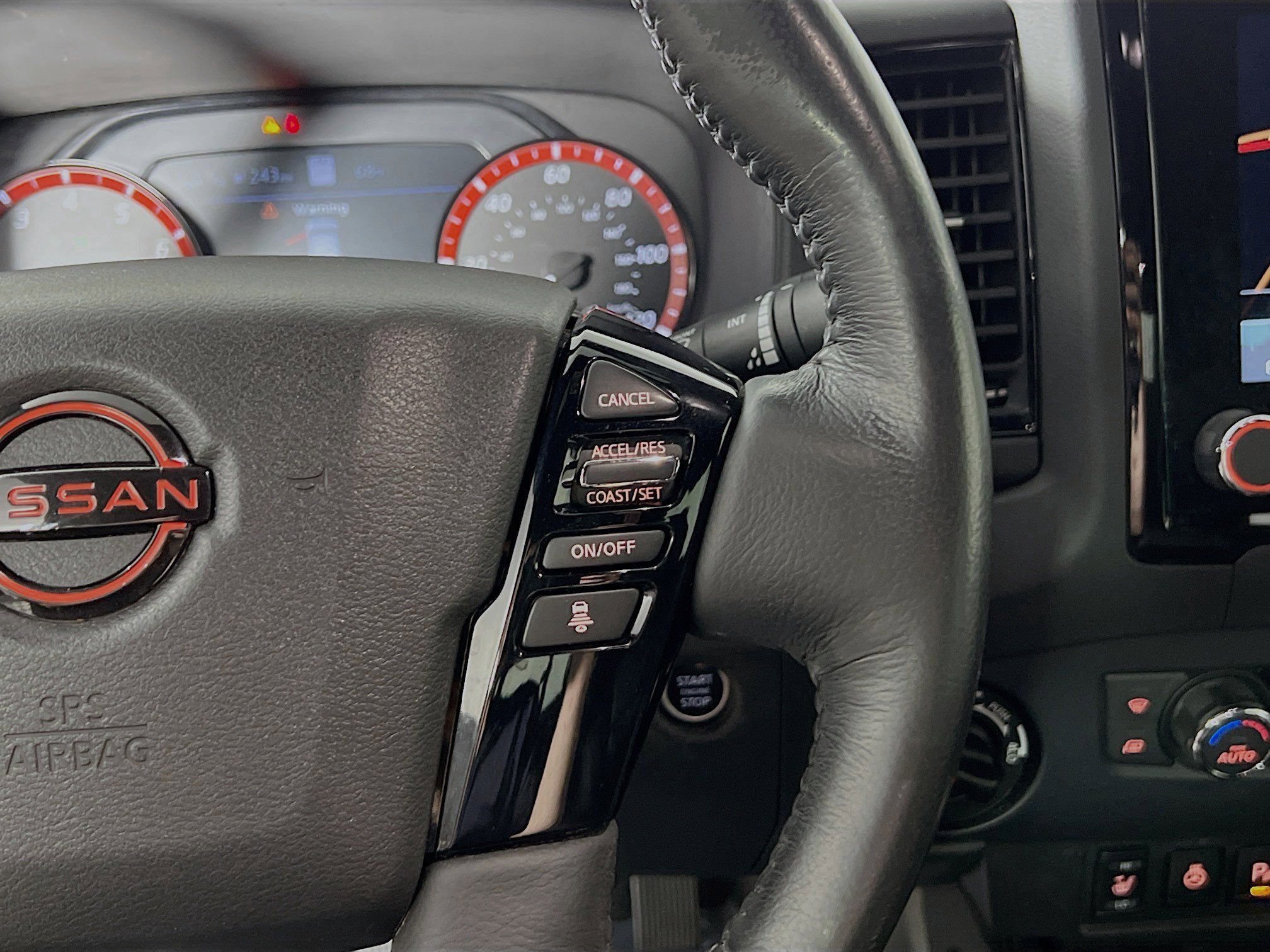 Used 2022 Nissan Frontier PRO-4X w/ Pro-4X Premium Package image 19