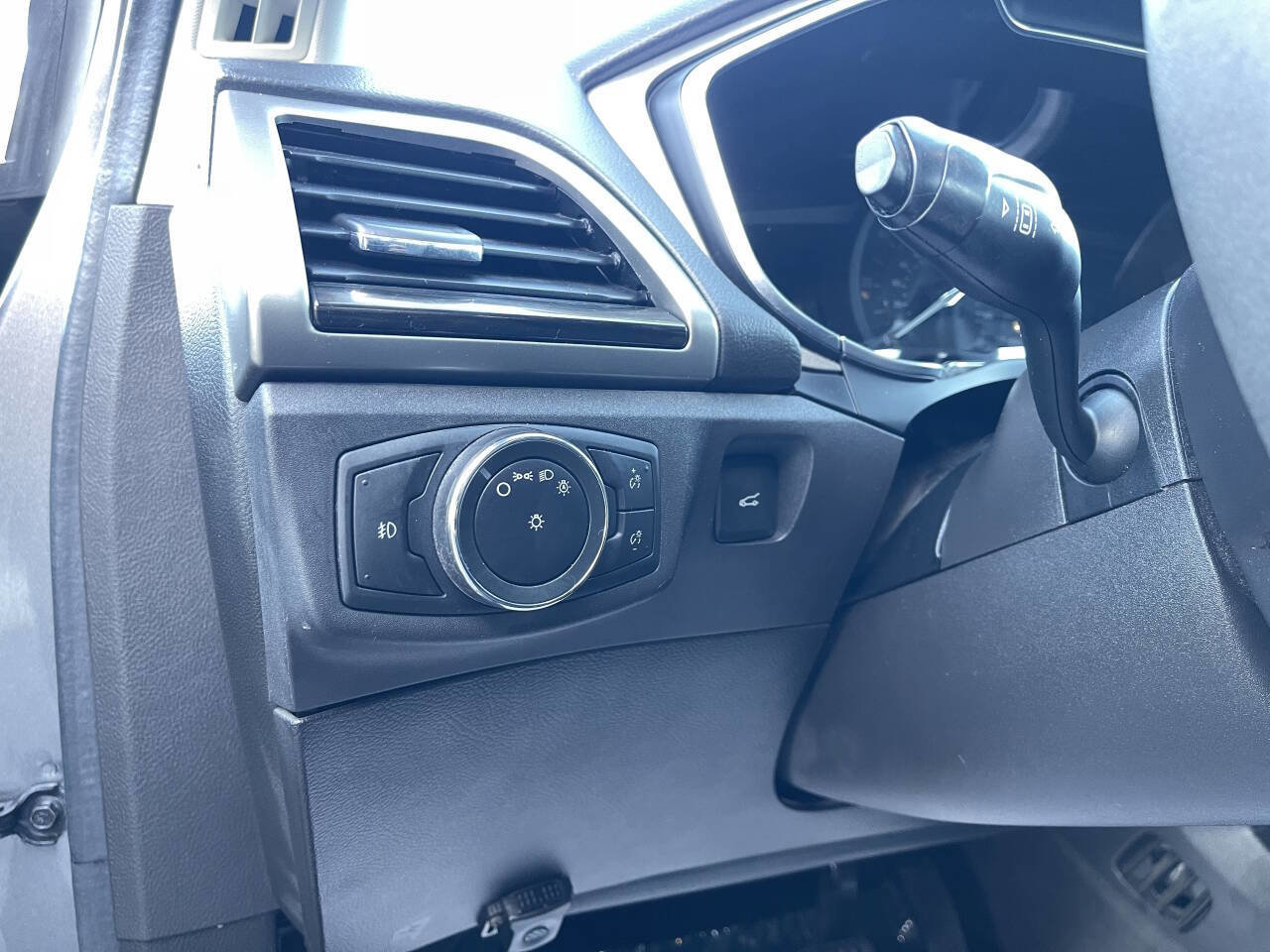 Used 2013 Ford Fusion SE image 21