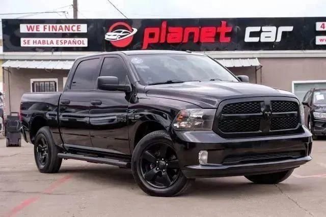 Used 2018 RAM 1500 Express w/ Black Ram 1500 Express Group image 8