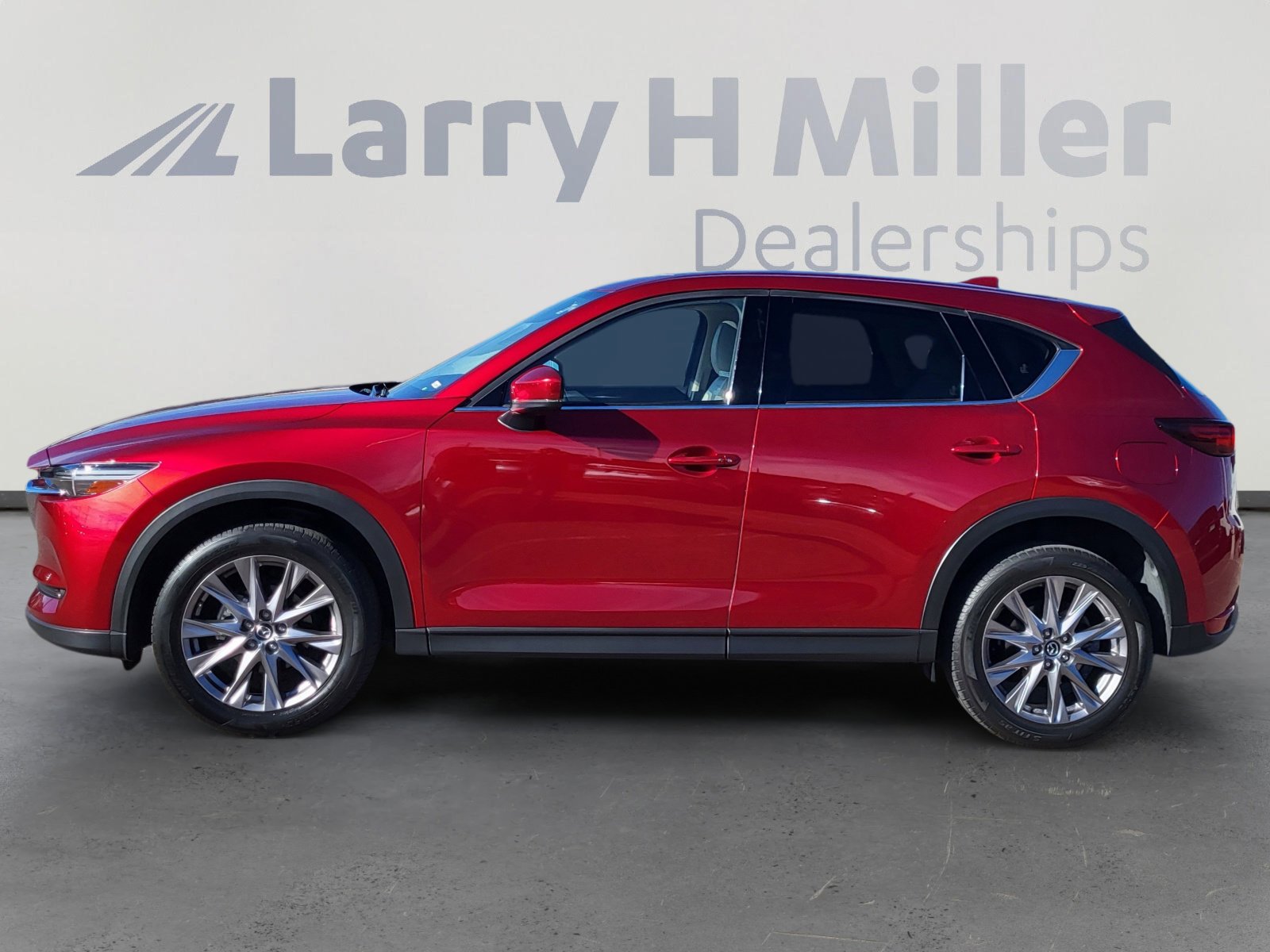 Used 2019 MAZDA CX-5 Grand Touring w/ GT Premium Package image 2