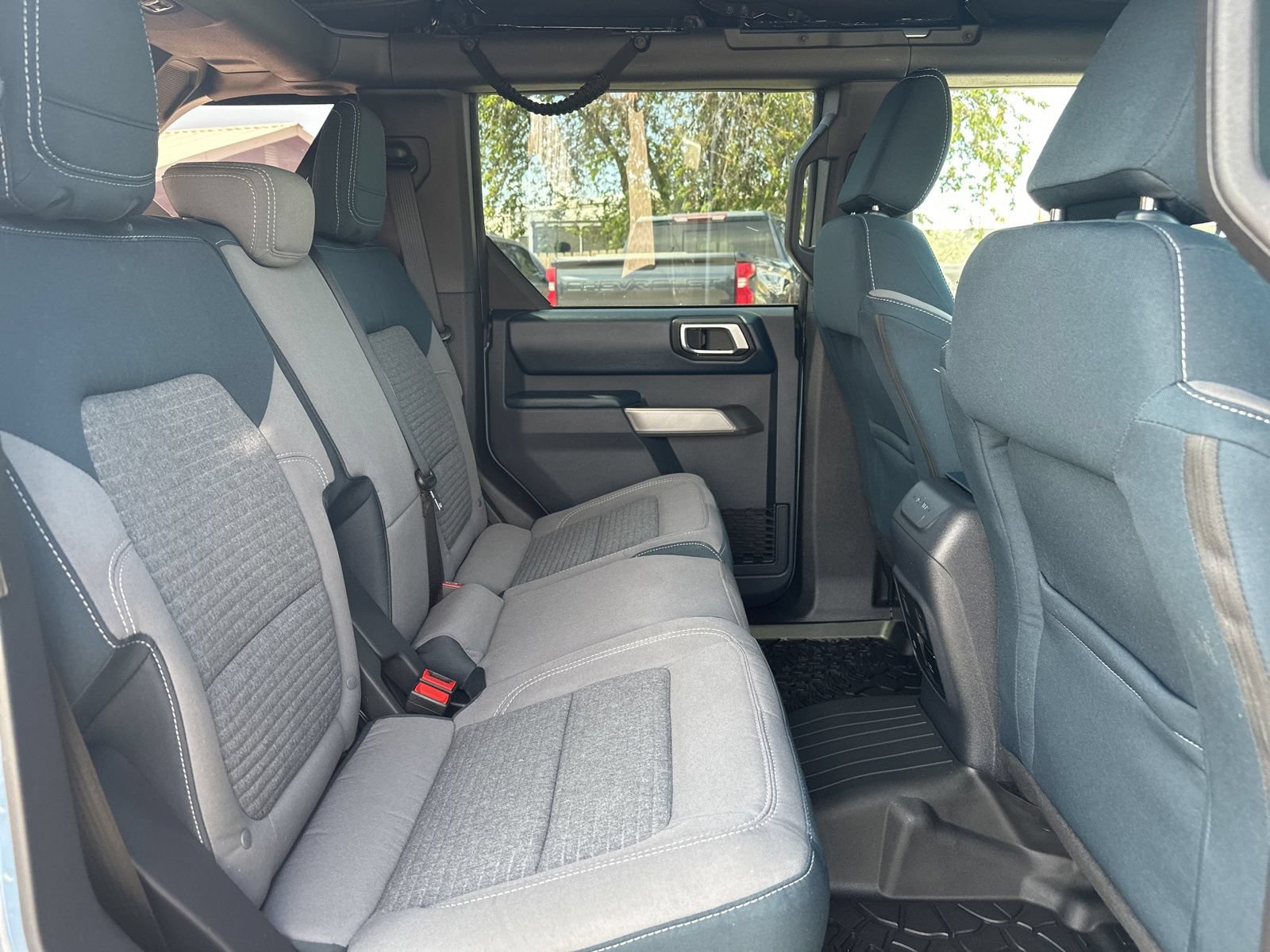 Used 2023 Ford Bronco Outer Banks AWD/4WD image 32