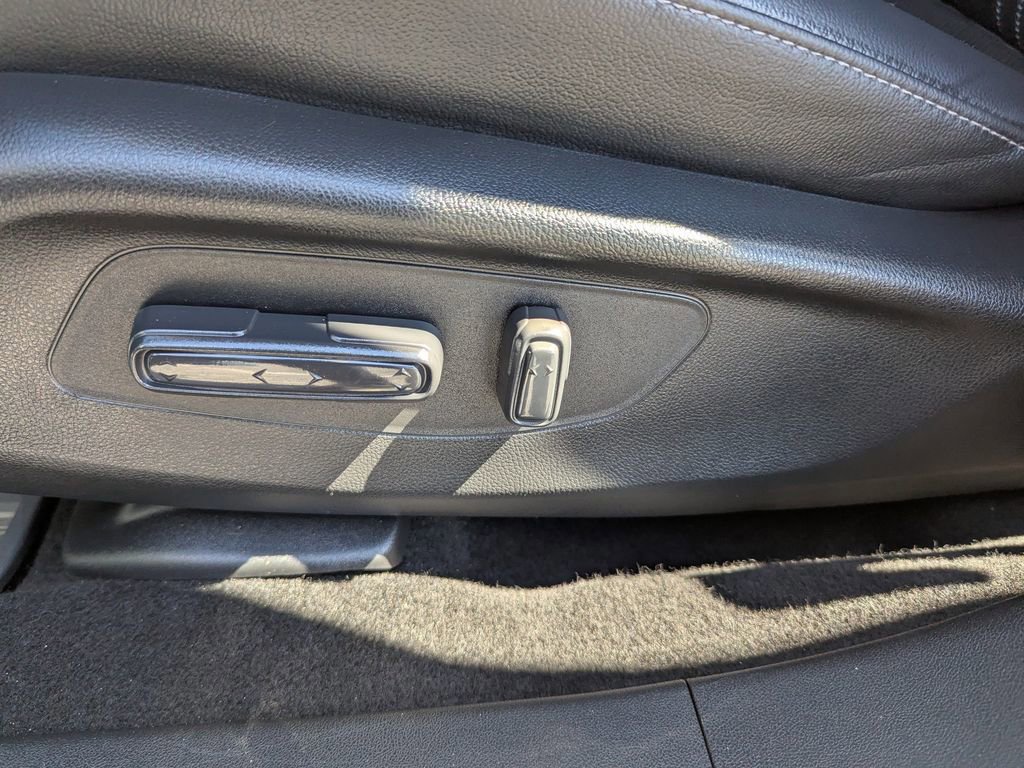 Used 2023 Honda HR-V EX-L image 17