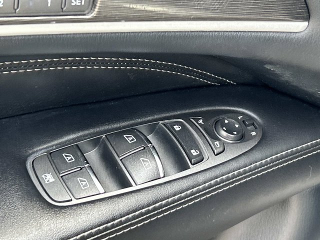 Used 2020 INFINITI QX60 Luxe w/ Essential Package FWD image 19