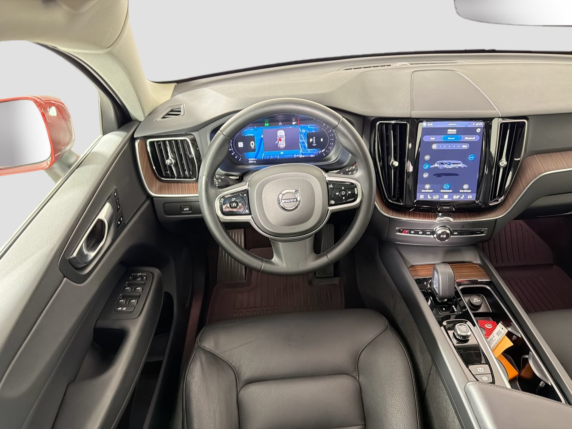 Certified 2023 Volvo XC60 B5 Plus w/ Protection Package Premier FWD image 23