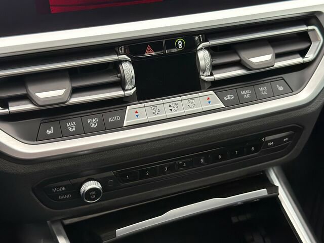 Used 2021 BMW 330i Sedan w/ Convenience Package RWD image 24