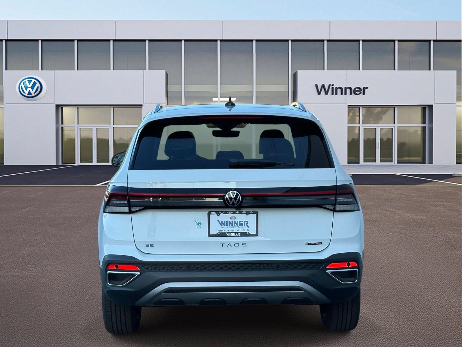New 2026 Volkswagen Taos SE AWD/4WD image 4