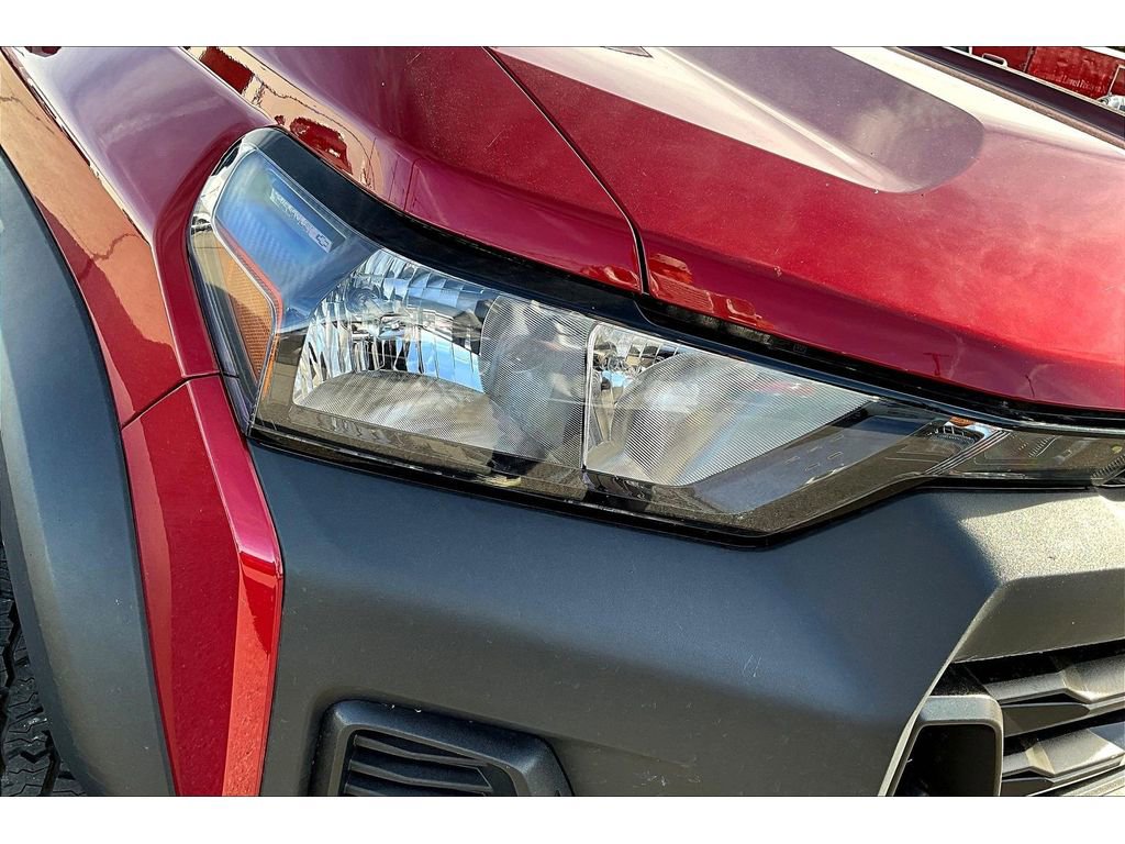 Used 2024 Chevrolet Colorado Trail Boss w/ Technology Package image 32