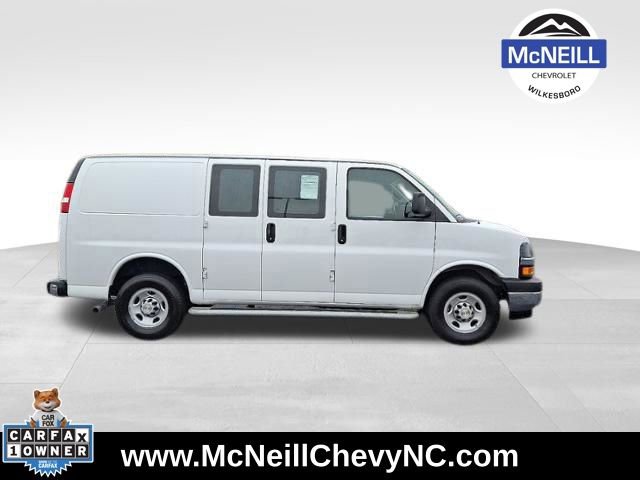 Used 2024 Chevrolet Express 2500 w/ Driver Convenience Package RWD image 7