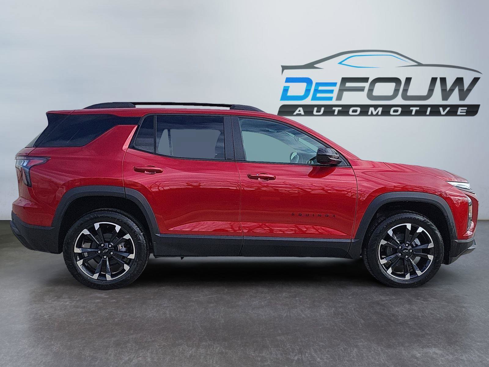 Used 2025 Chevrolet Equinox RS AWD/4WD image 2